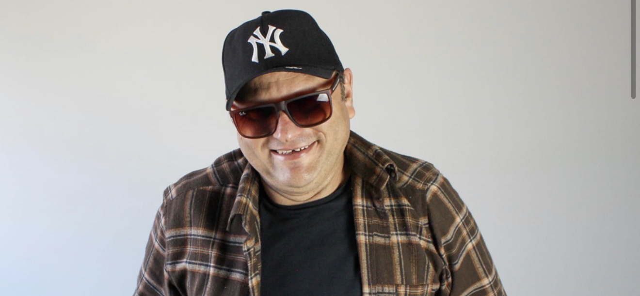 Rodolfo Manhani consolida trajetória entre a música e a educação com mais de uma década de atuação